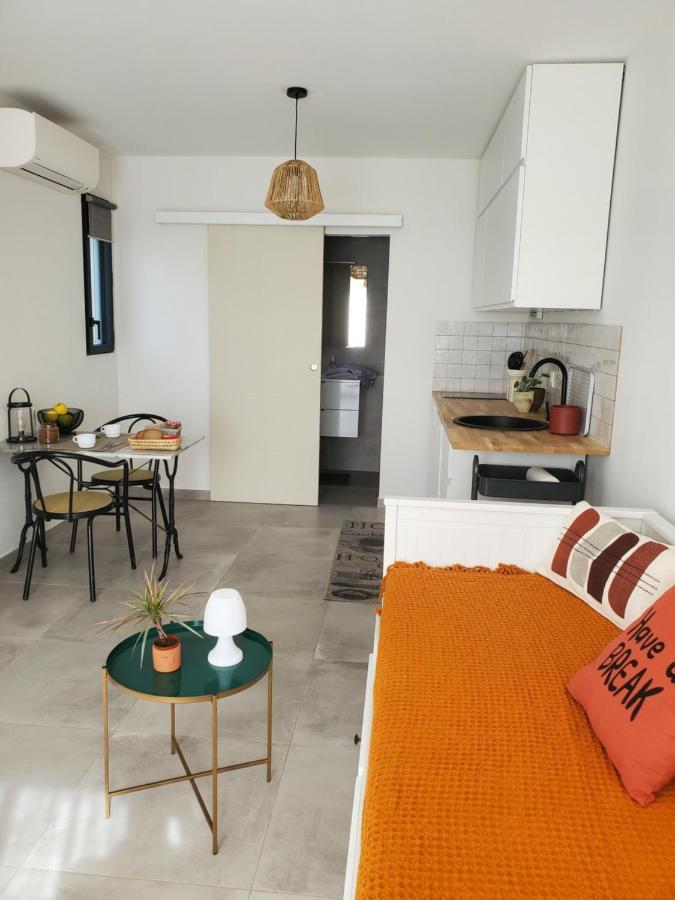 Charmant Studio Moderne Avec Exterieur "Dormir En Provence" Fontvieille Eksteriør bilde